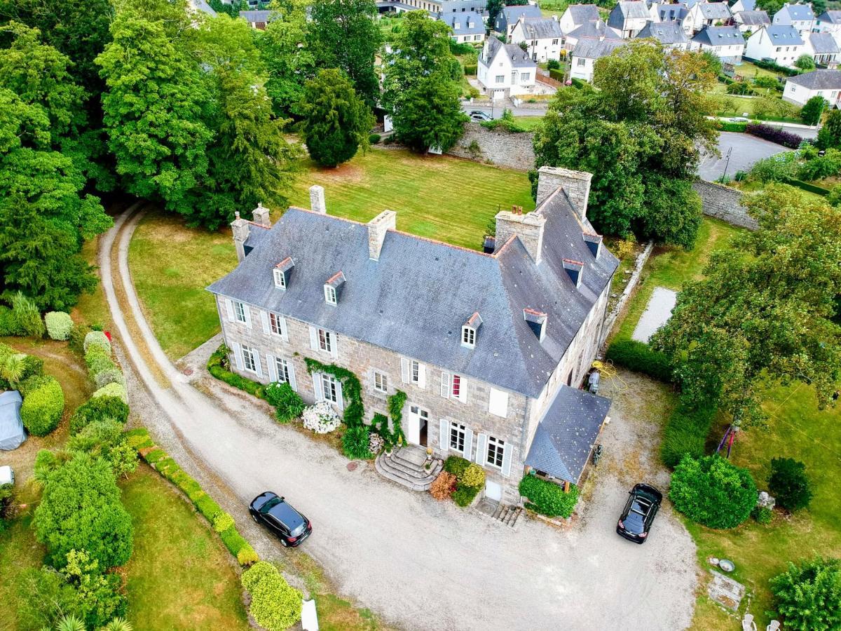 Les Gites De Roz-Maria Quintin Exteriör bild
