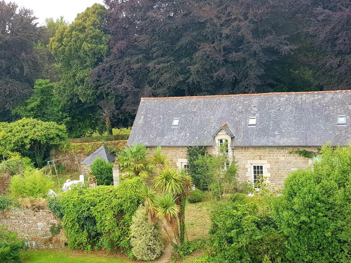 Les Gites De Roz-Maria Quintin Exteriör bild